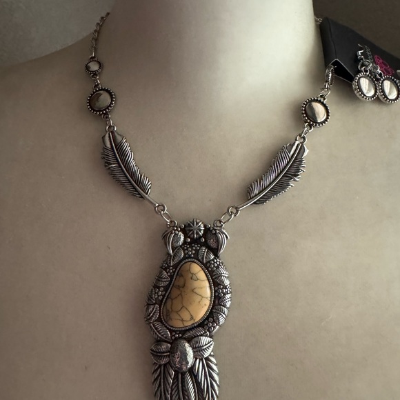 Silver and Gold Feather Pendant Necklace - Picture 1 of 2